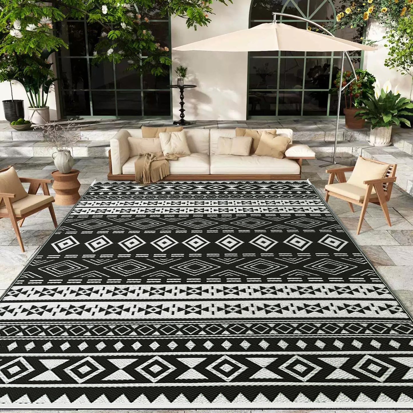 WILDROOTS 6x9 Feet Black and White Outdoor Rug for Patio