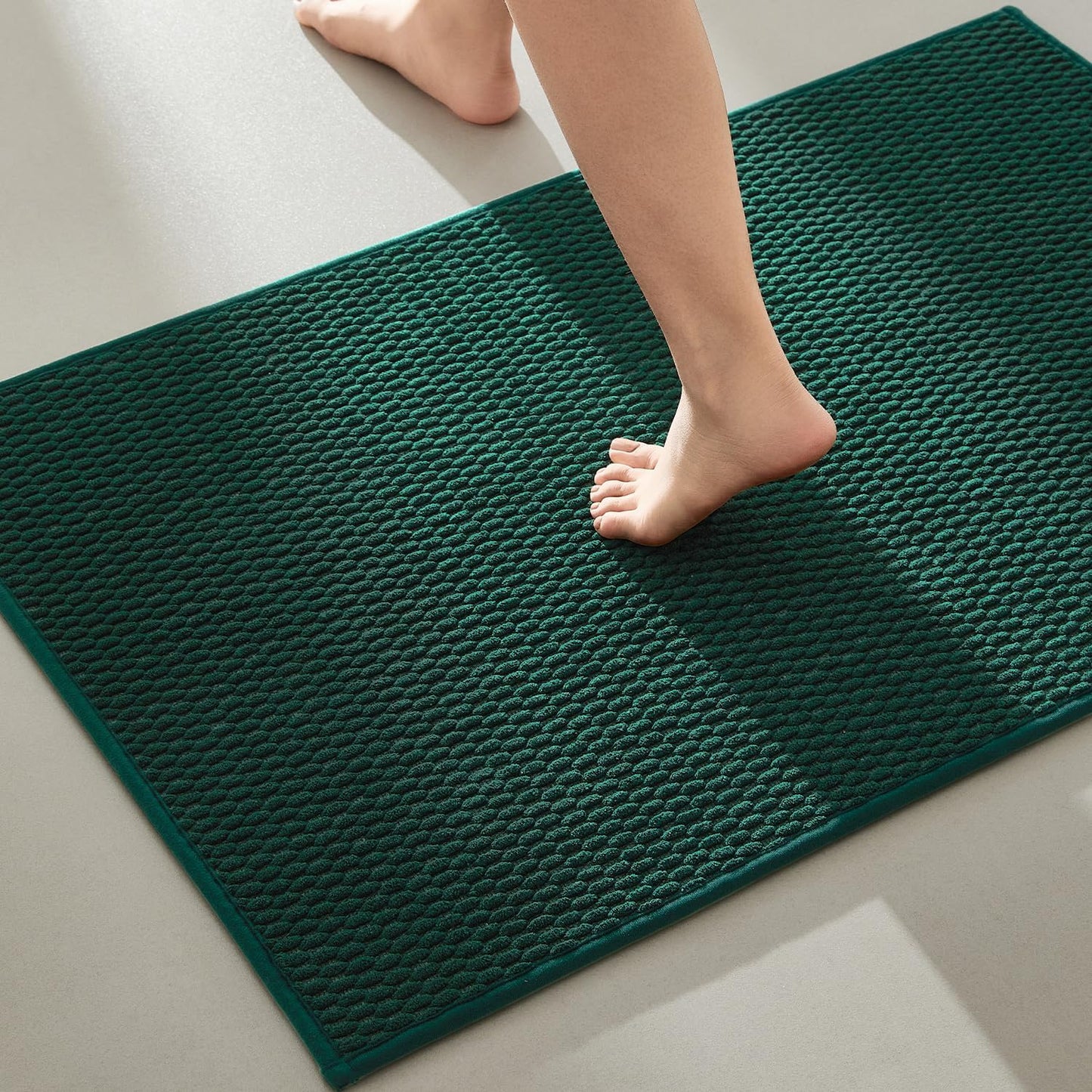 Bathroom Rugs Non Slip Washable Super Absorbent Dark Green 24x47
