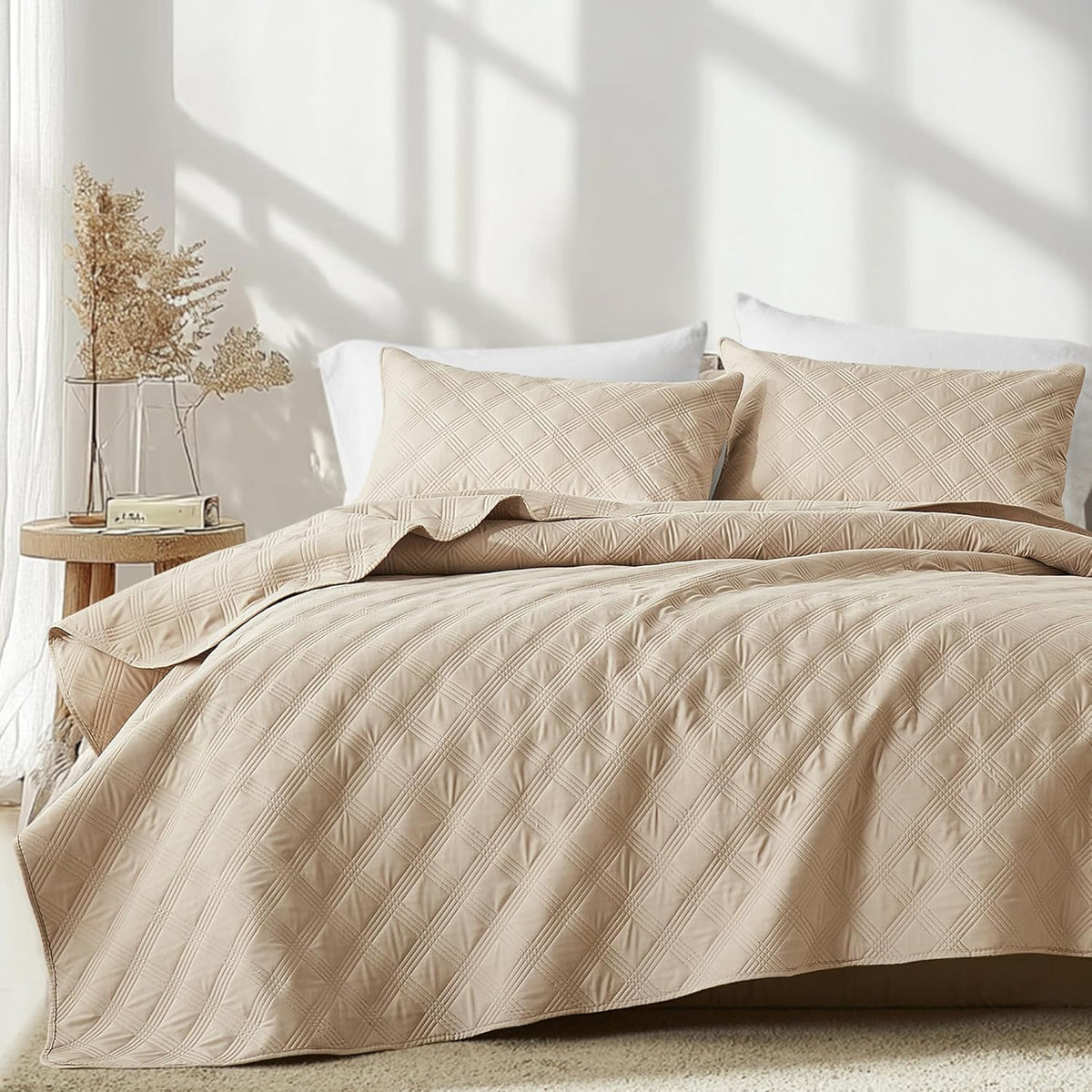 Inron Quilt Set Queen Size - Lightweight Beige Microfiber Coverlet