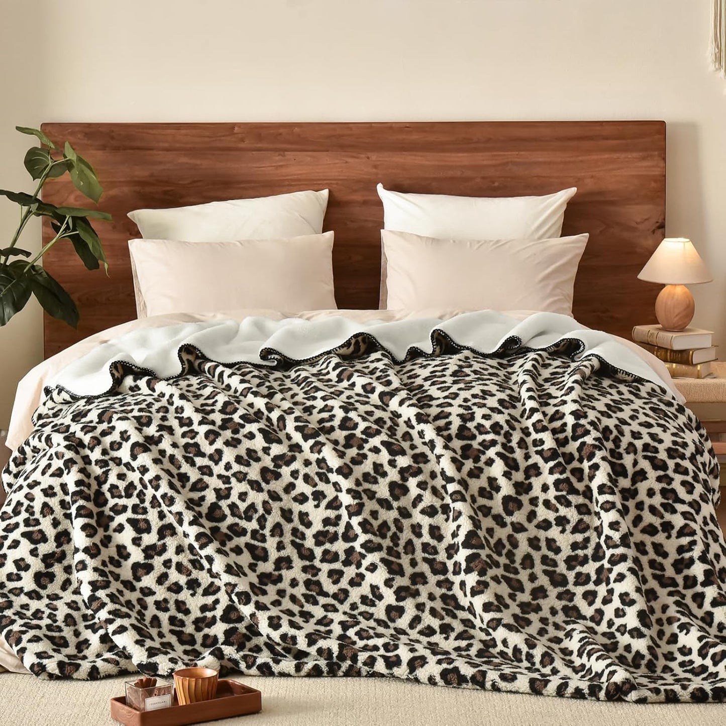 PHF Leopard Print Sherpa Fleece Blanket for Cozy Winter Nights