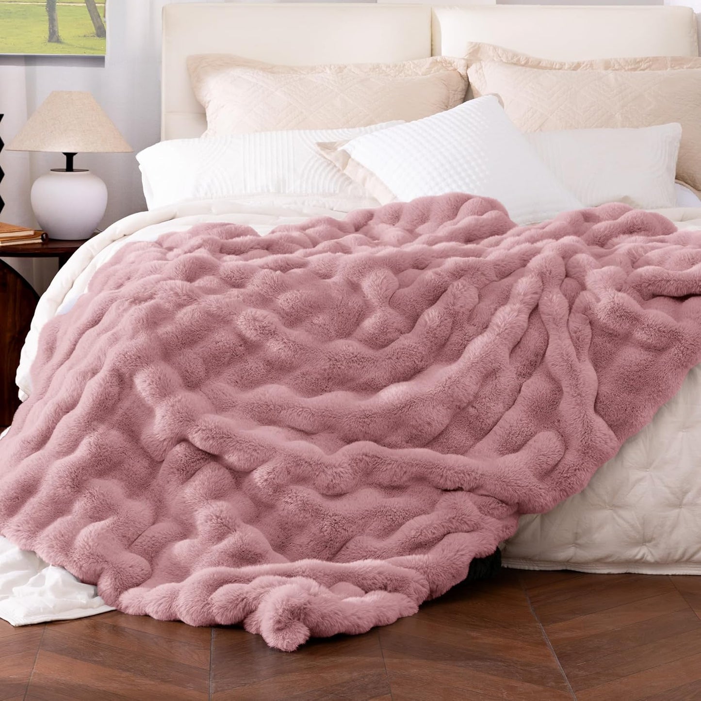 Ultra Soft Cozy Faux Fur Throw Blanket for Ultimate Comfort