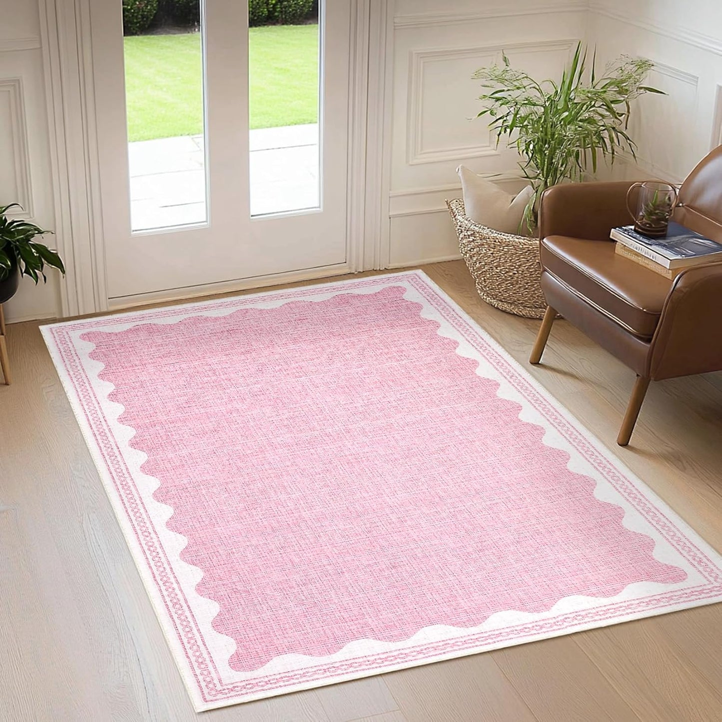 Scalloped Rug 4x6 for Entryway and Bedroom - Soft Pink Design