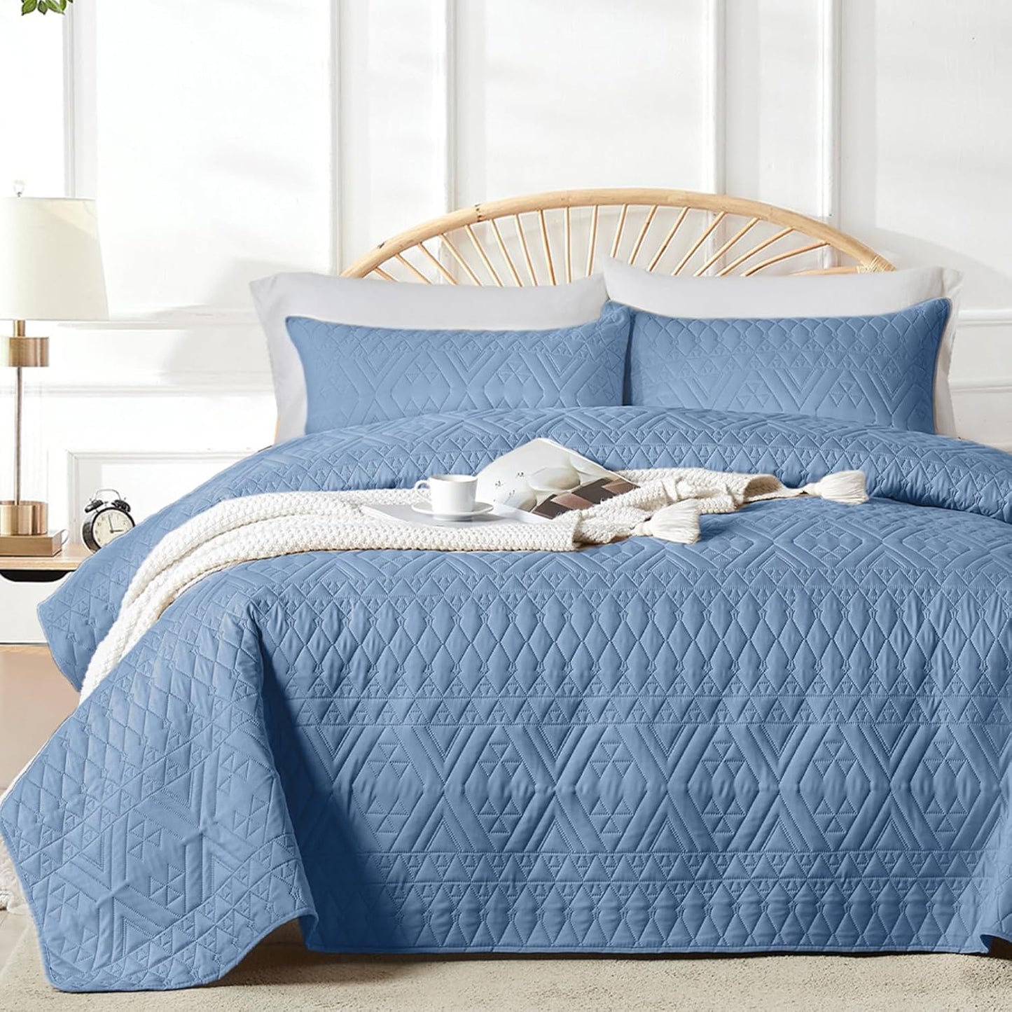 akkialla Full/Queen Quilt Set in Bluish Grey for All Seasons