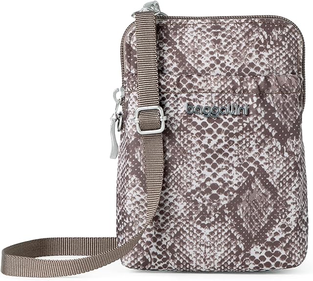 Baggallini Bryant Pouch: Stylish and Functional Travel Companion