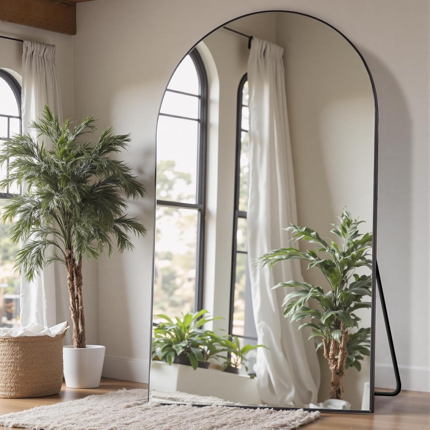 Suidia Arched Full Length Mirror - Stylish and Functional Design