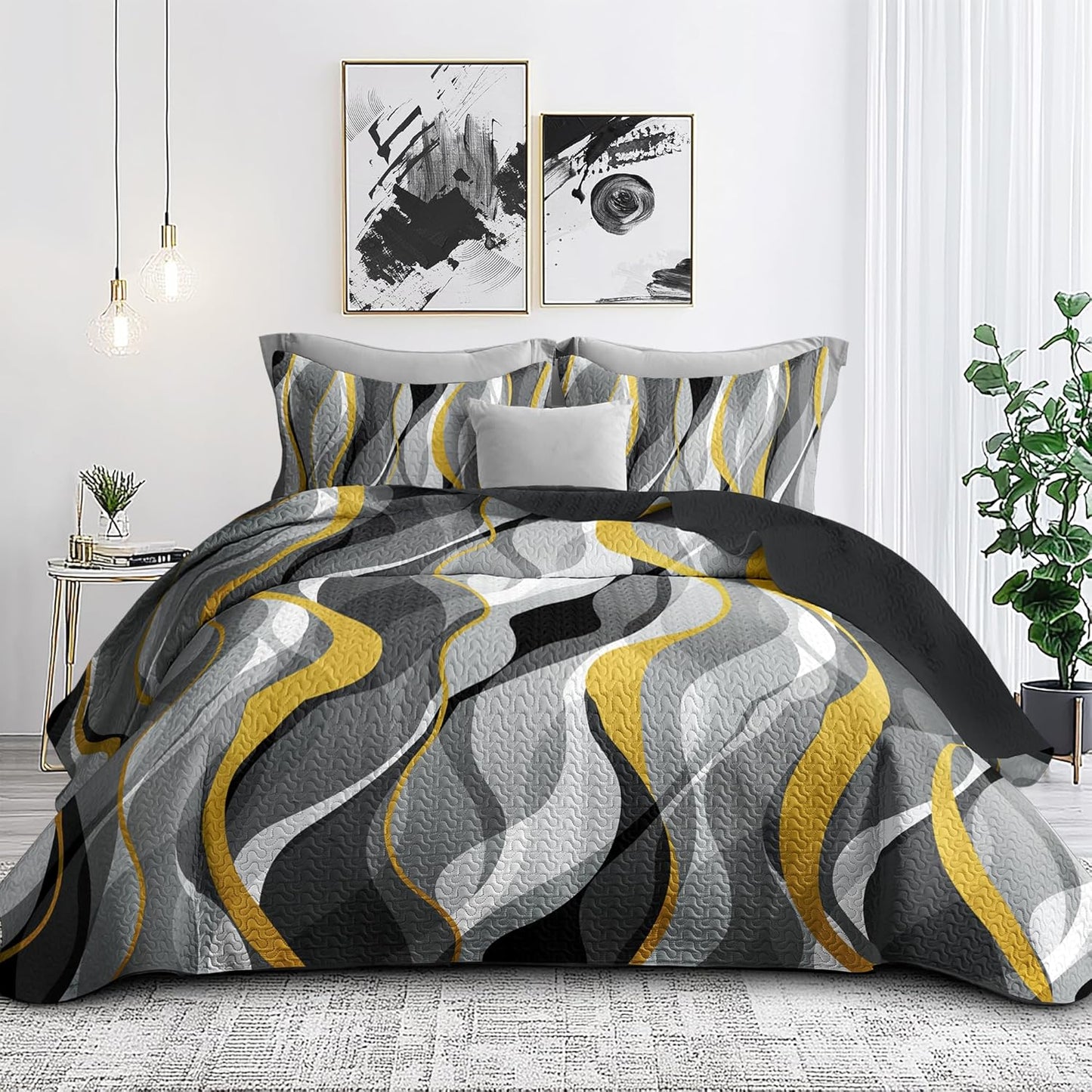 Classic Line Pattern Bedding Quilt King Size Soft Microfiber Set