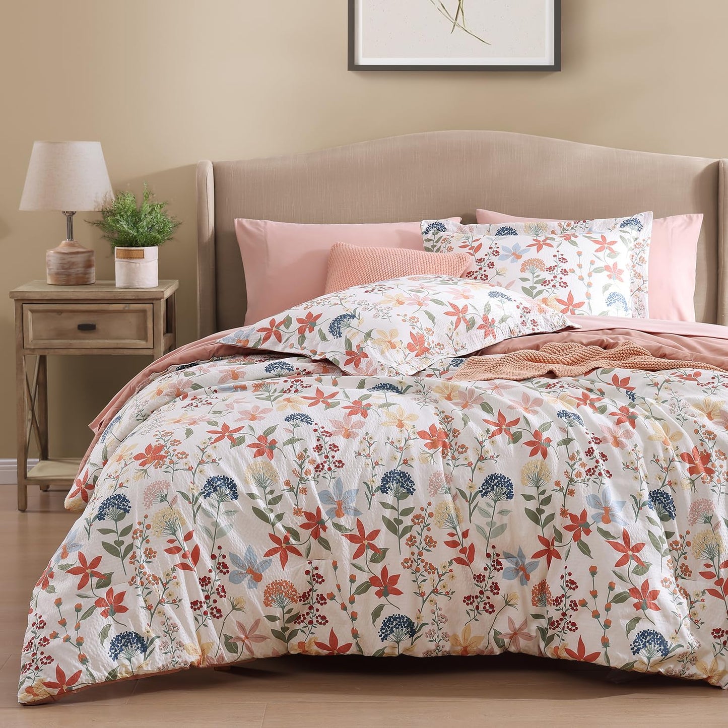 CASAAGUSTO King Comforter Set with Floral Design for Cozy Bedrooms
