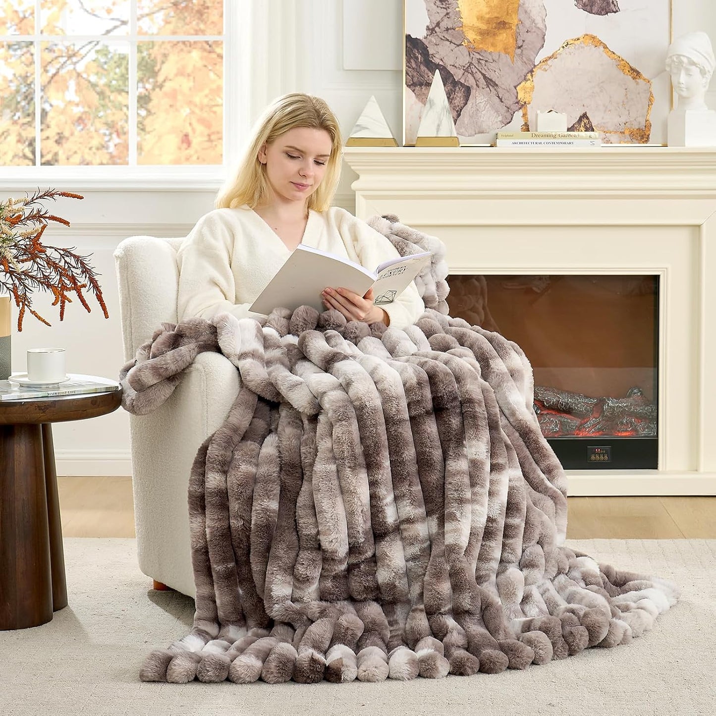 Cozy Bliss Faux Fur Throw Blanket for Couch and Living Room