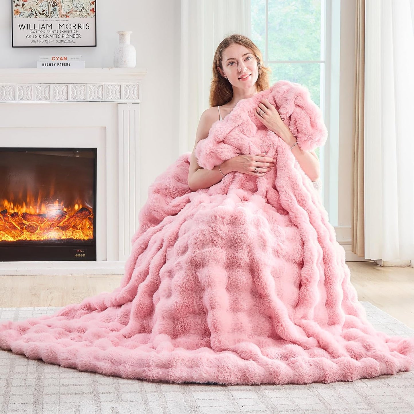 Lotus Karen Faux Fur Throw Blanket Pink - Cozy Bubble Design