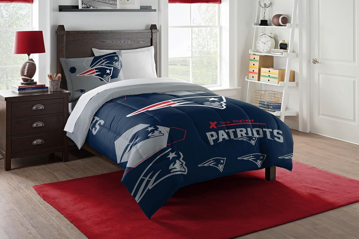 NFL Unisex-Adult Comforter and Sham Set for Cozy Fans
