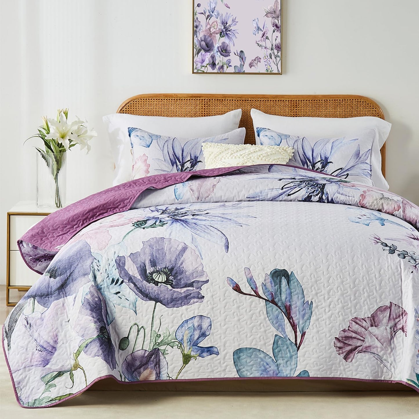 Yogeneg Full Queen Size Quilt Set with Elegant Floral Design