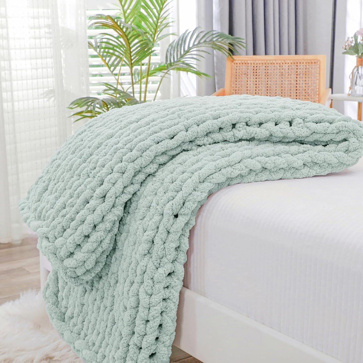Bigacogo Chunky Knit Throw Blanket for Couch, Cozy and Soft