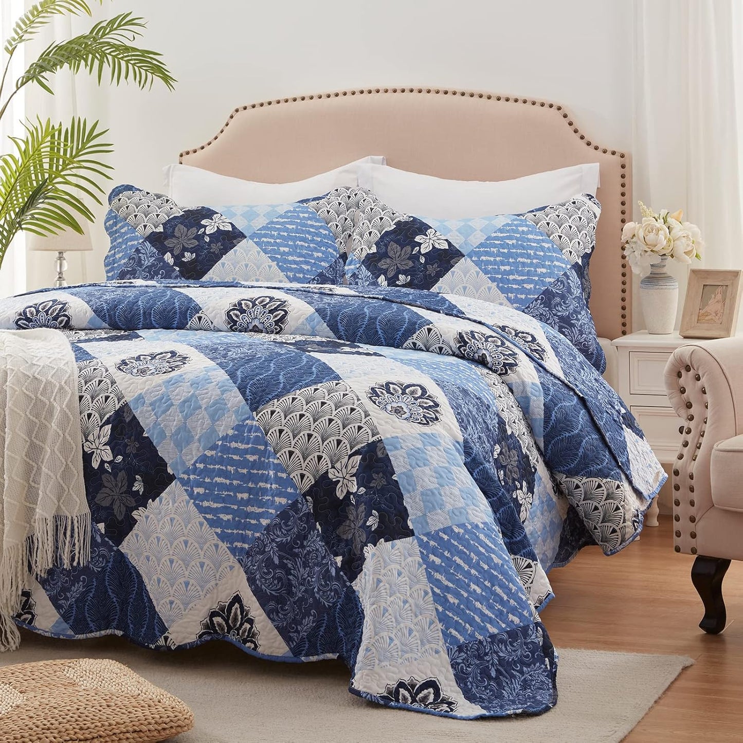 King Size Quilt Set 3 Pieces Lightweight Reversible Bedspread