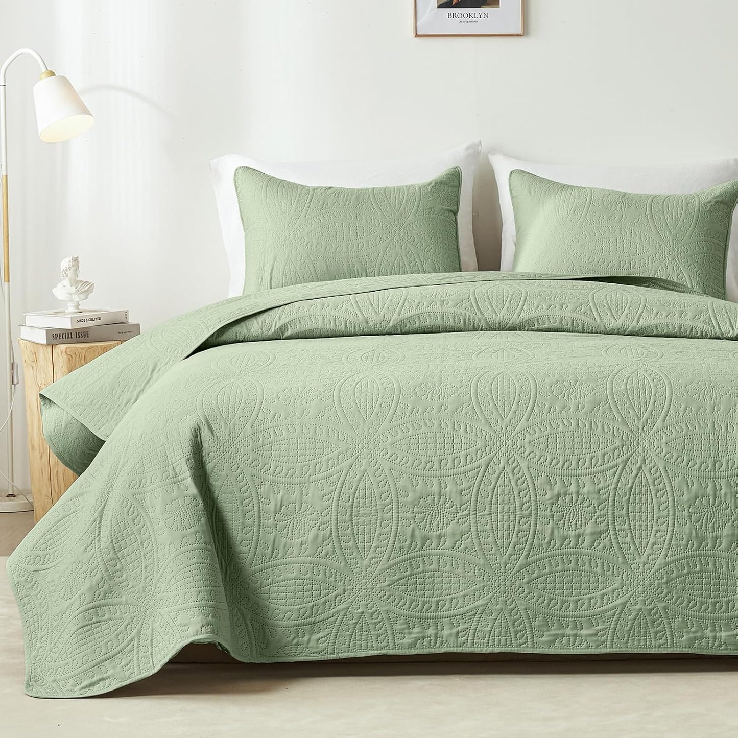 Akkialla King Size Quilt Set in Sage Green for All Seasons