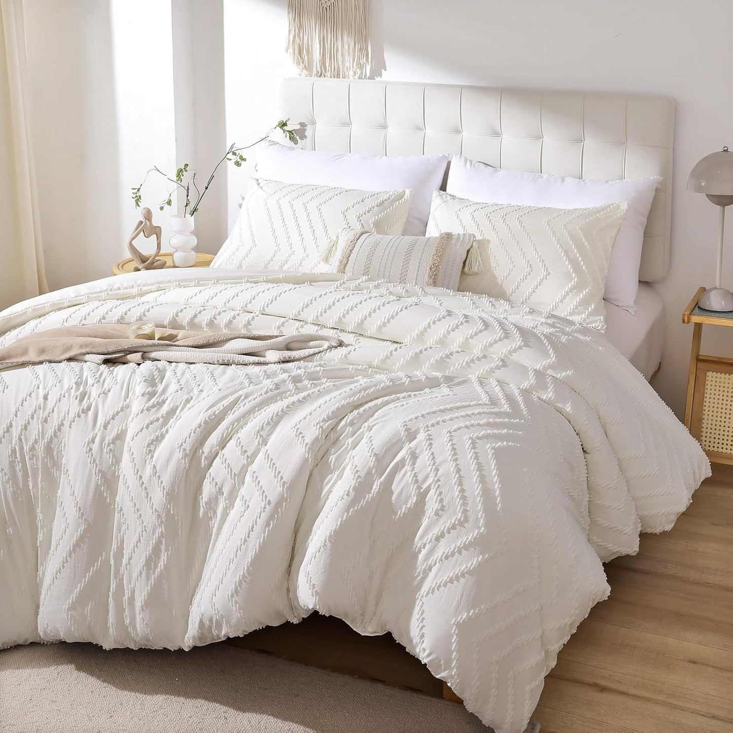 YIRDDEO Ivory White Queen Comforter Set for Cozy Bedrooms