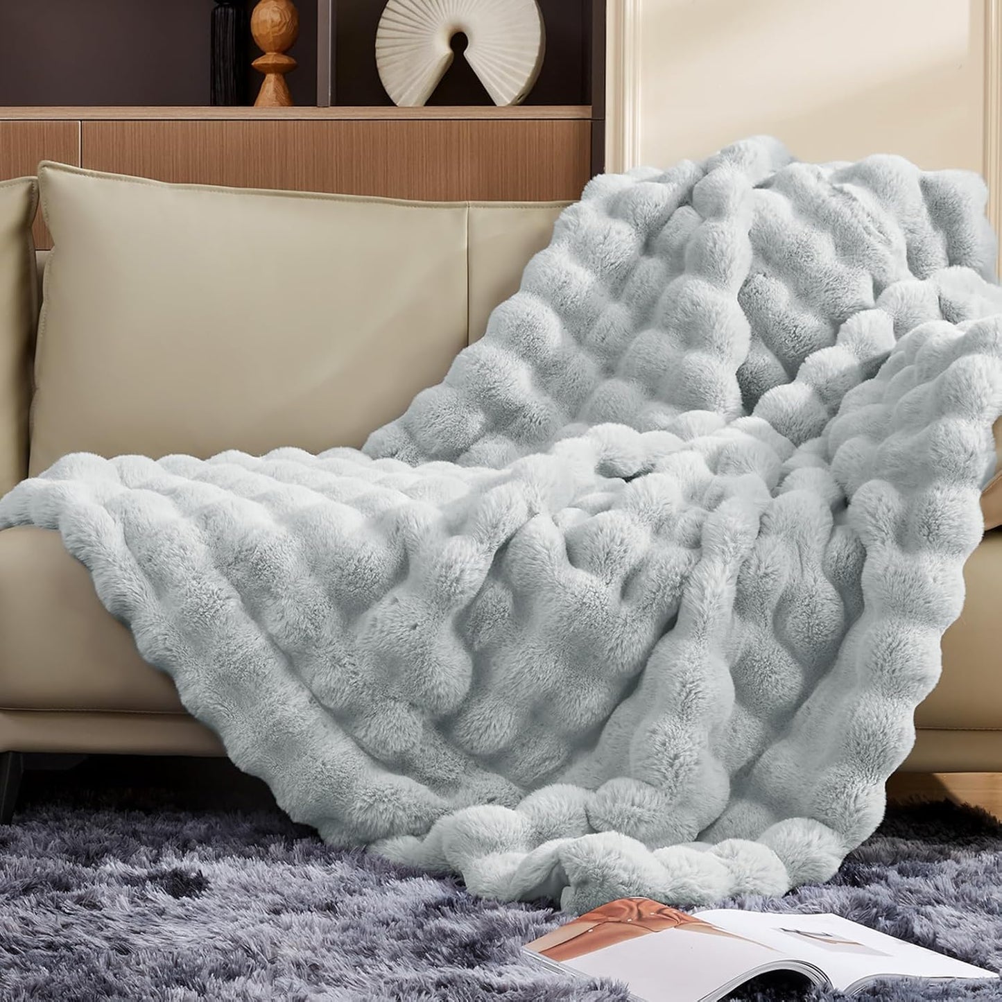 Touchat Luxury Faux Rabbit Fur Throw Blanket for Cozy Warmth