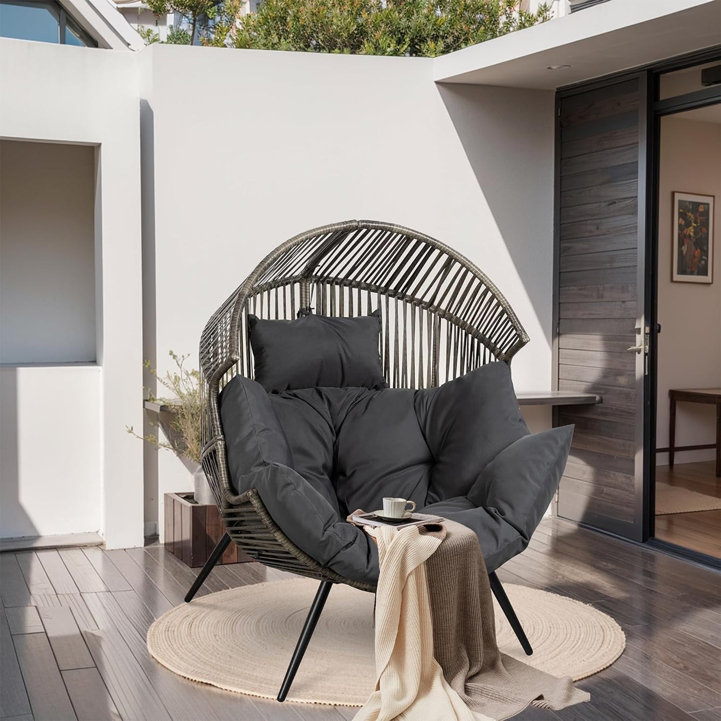 JAMFLY Egg Chair Wicker Outdoor Chairs for Comfort and Style