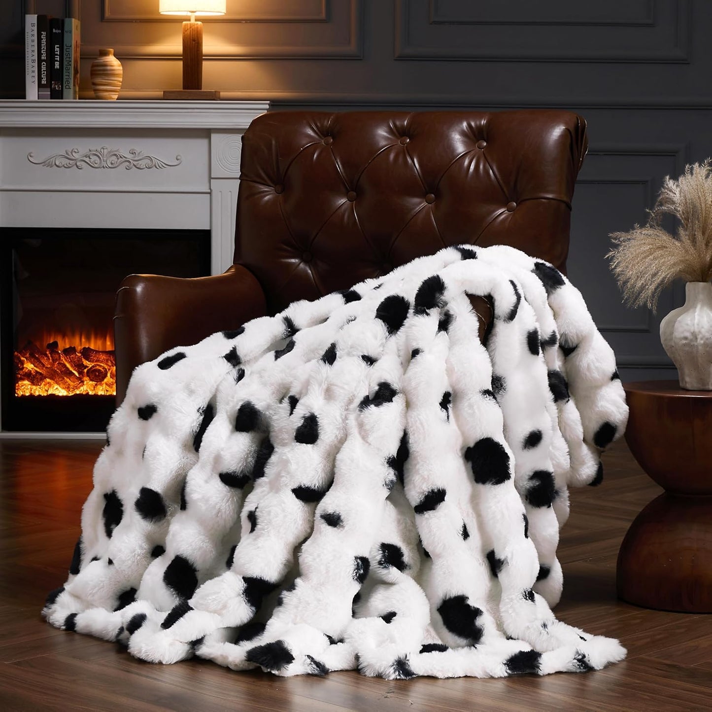 Faux Fur Throw Blanket for Couch - Soft Warm Cozy Shaggy Luxury
