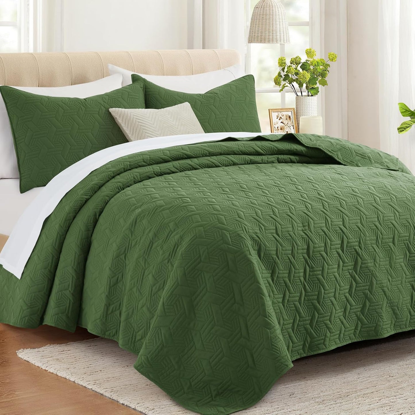 Lavsiry Olive Green Oversized California King Quilt Bedding Set
