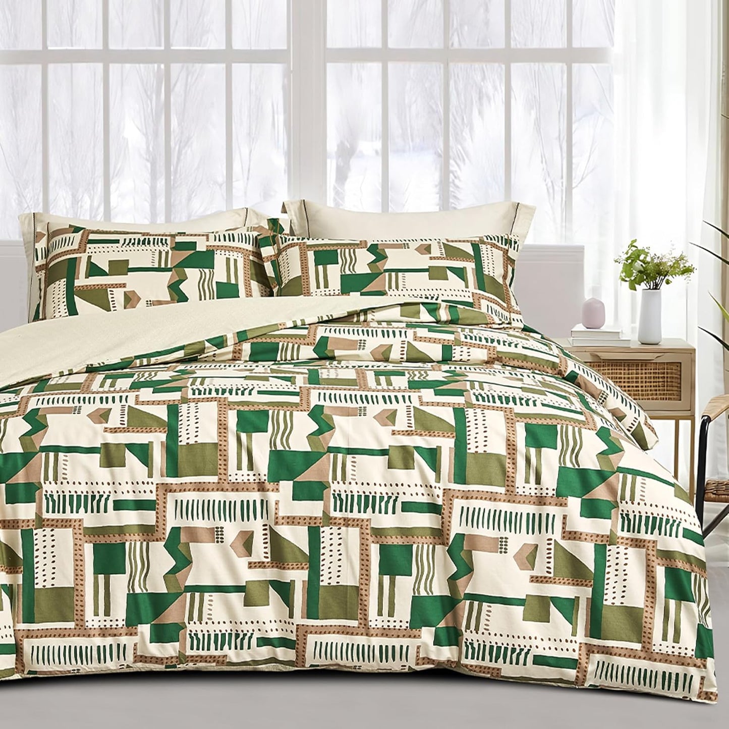 SLEEPBELLA King Size Comforter Set with Green Geometric Design