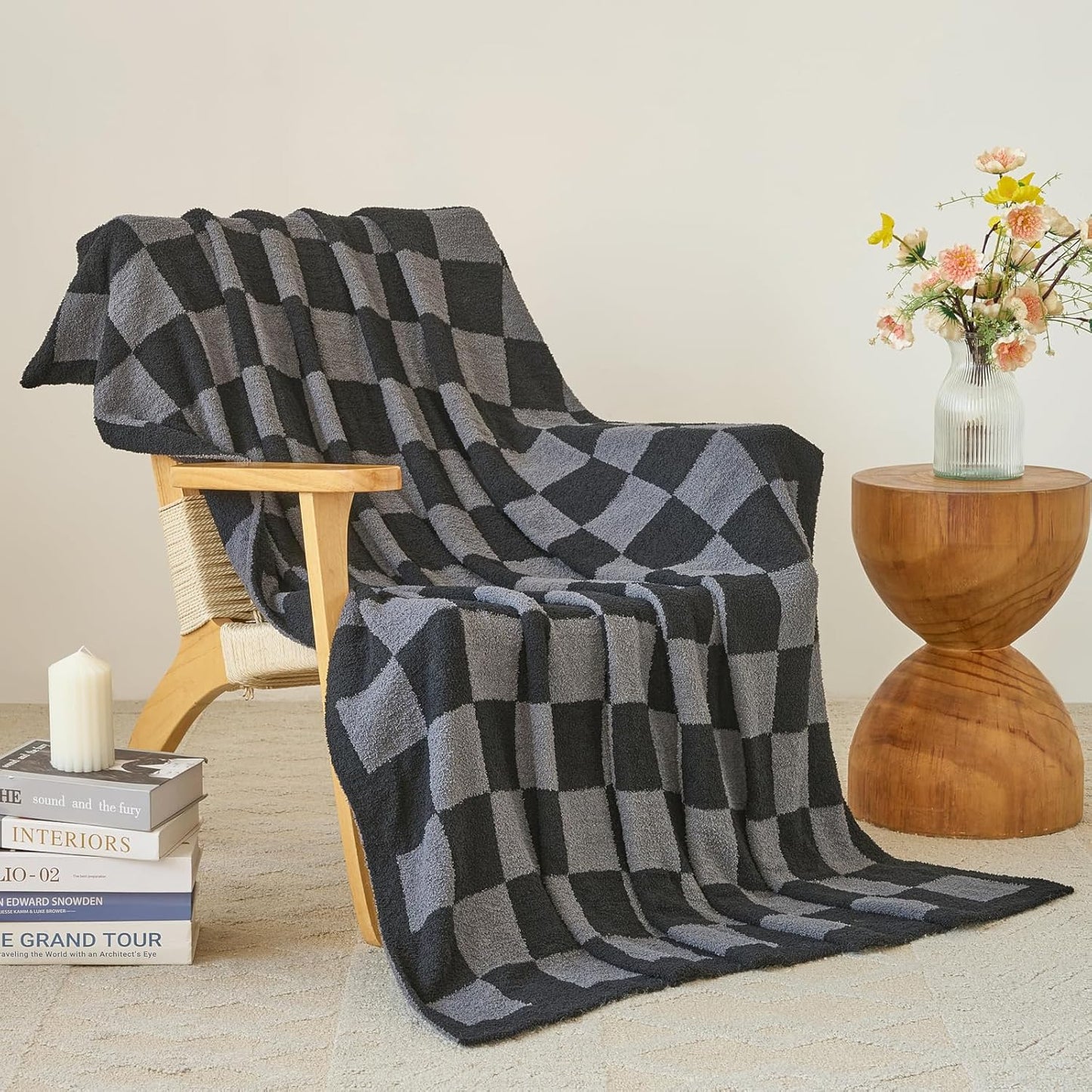 Checkered Blanket, Cozy Soft Throw for Couch and Bed Use