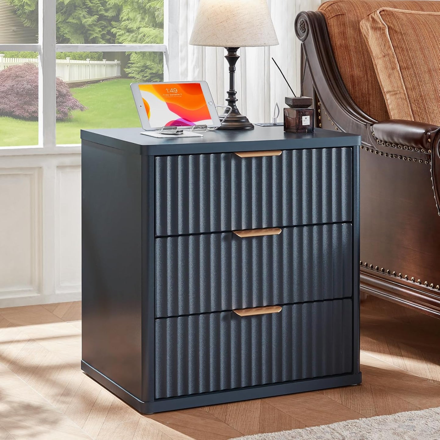 LEYAOYAO 23 Wide Fluted Night Stand with Charging Station