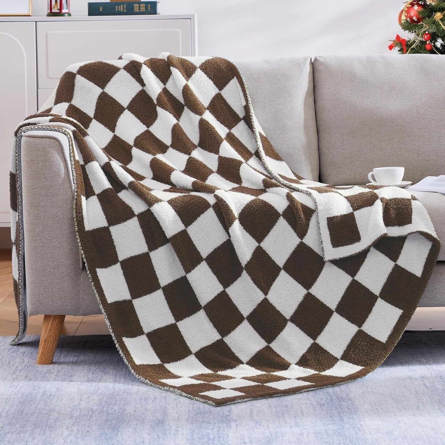 Cozy Checkered Throw Blanket for Couch, Sofa, and Travel