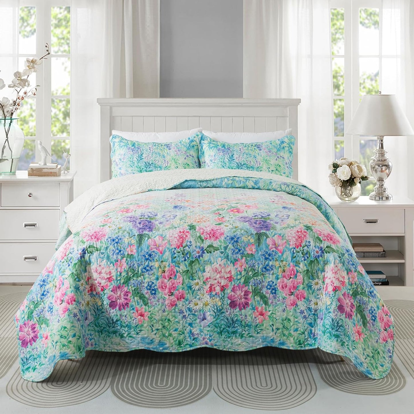 Travan Floral Quilt King Set - Ultra Soft & All Season Bedding
