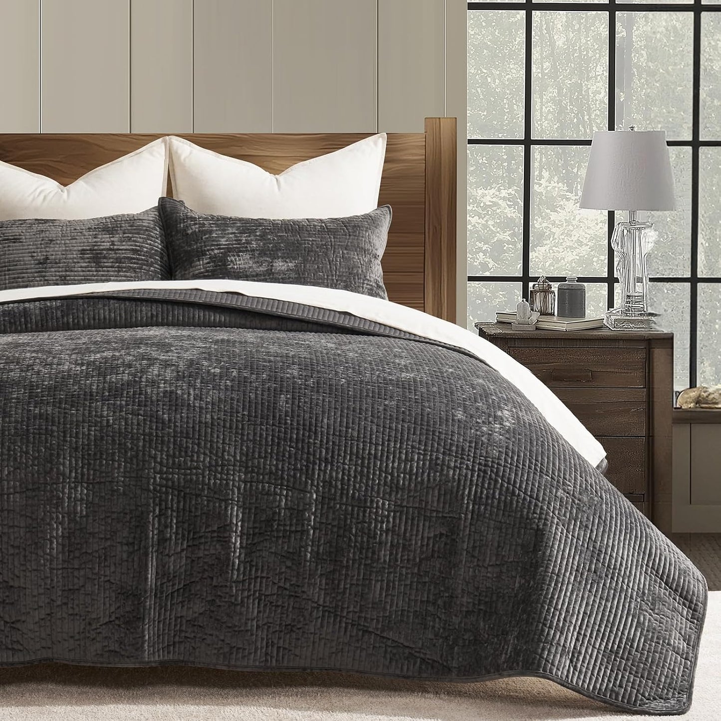Luxurious Velvet Quilt Set King Size for Timeless Elegance