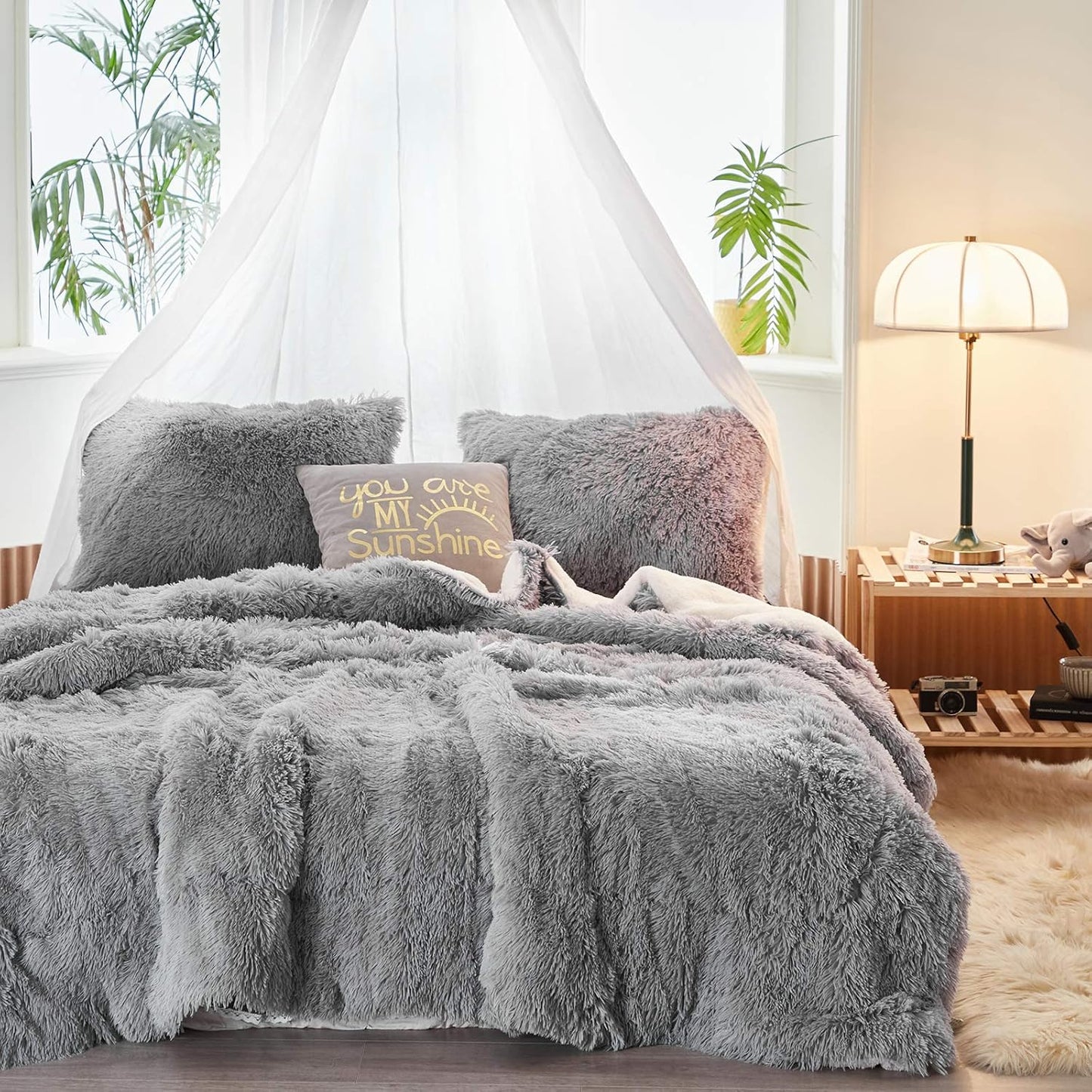 Joyreap Plush Shaggy Comforter Set for Full/Queen Luxury Bedding