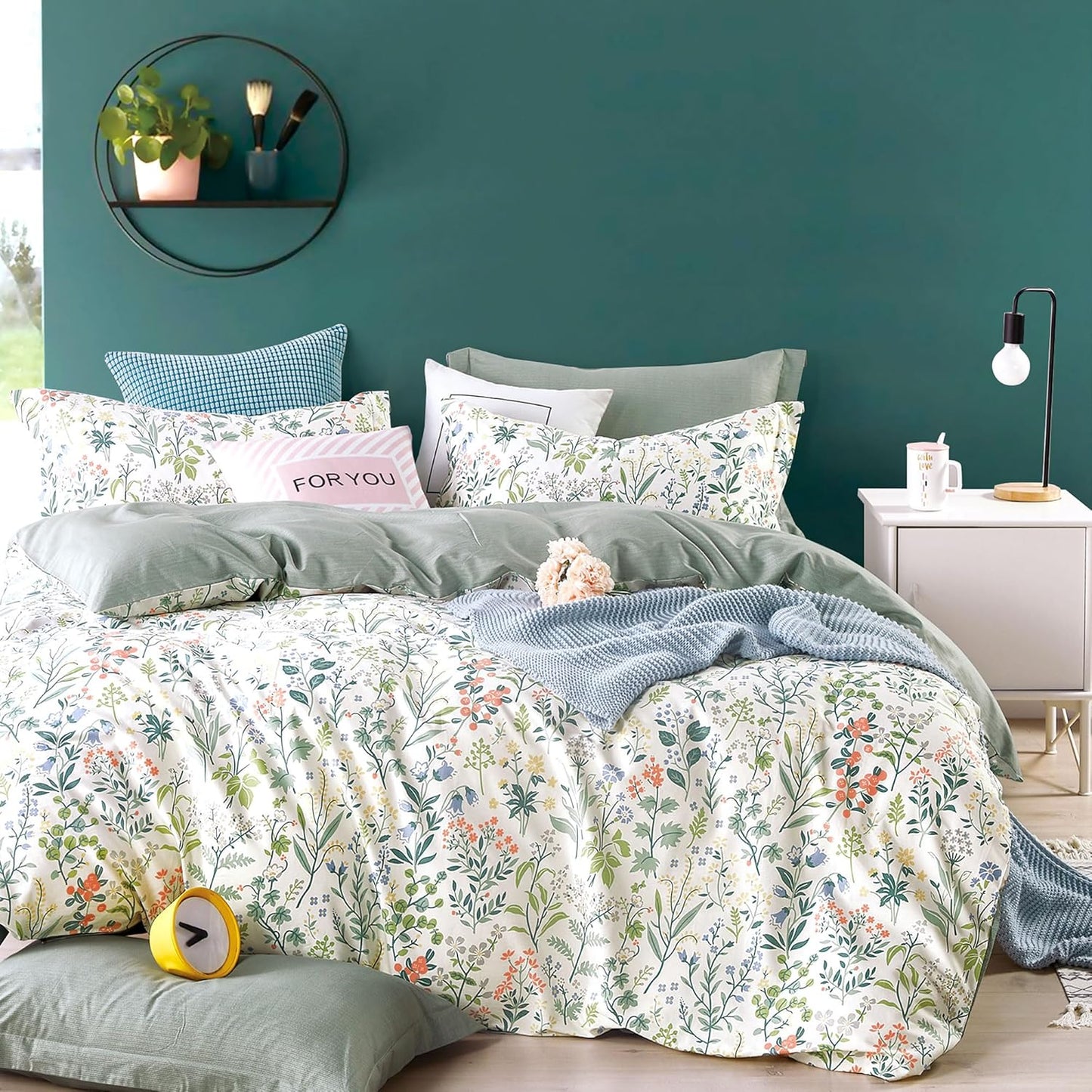 Floral Cotton Comforter King Size with Botanical Wildflower Design