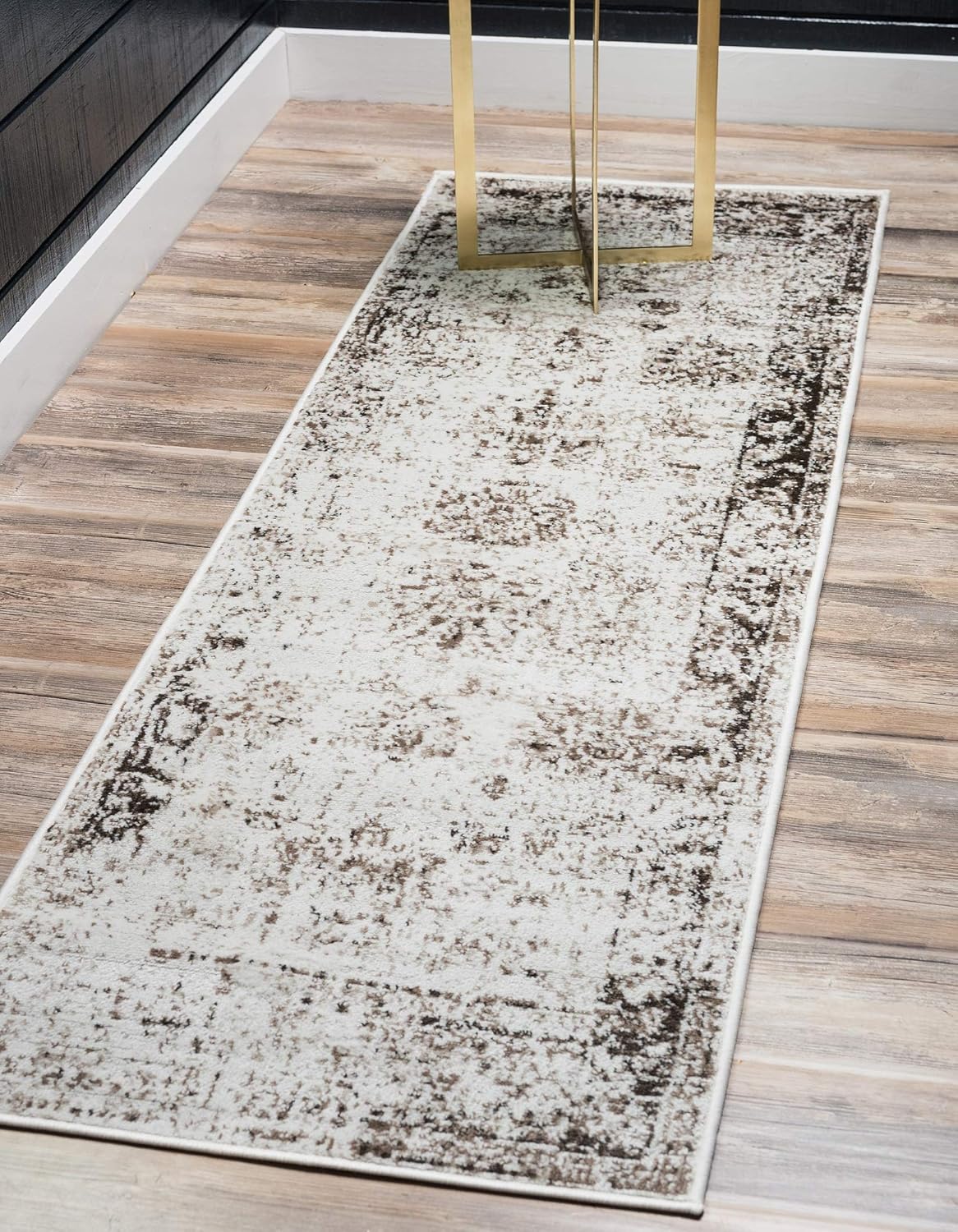 Unique Loom Sofia Collection Area Rug Runner for Any Room