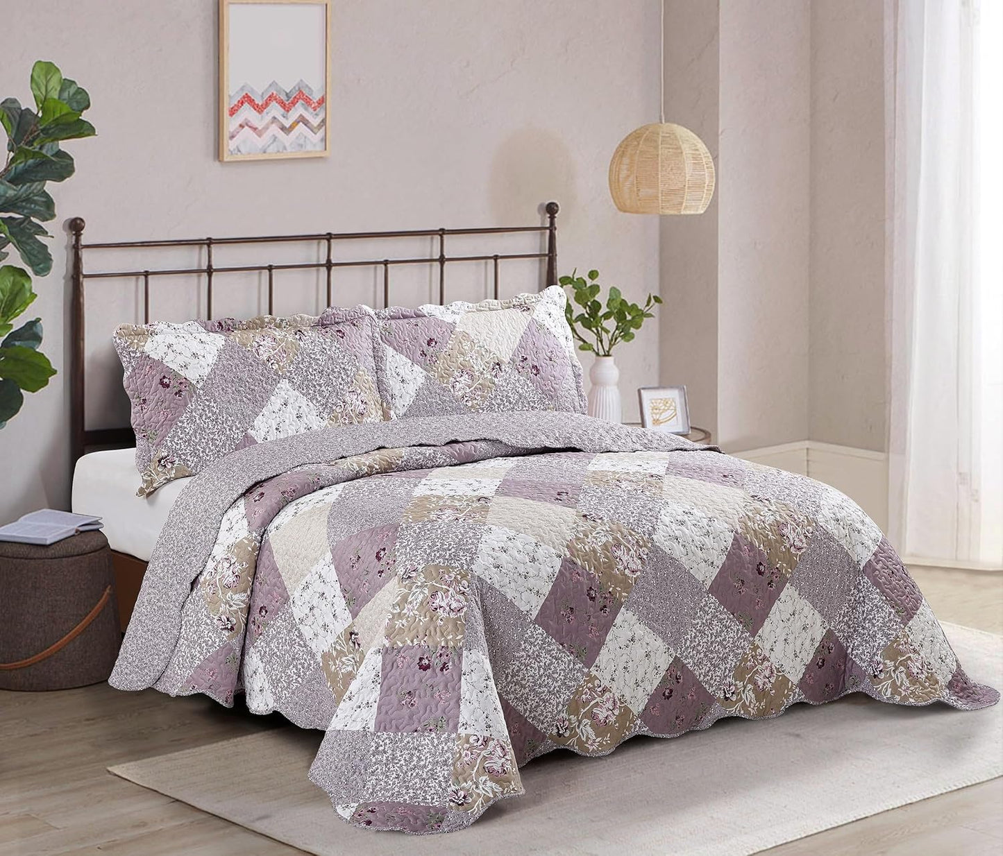 Brilliant Sunshine Lilac and Beige Rose Patchwork Quilt Set
