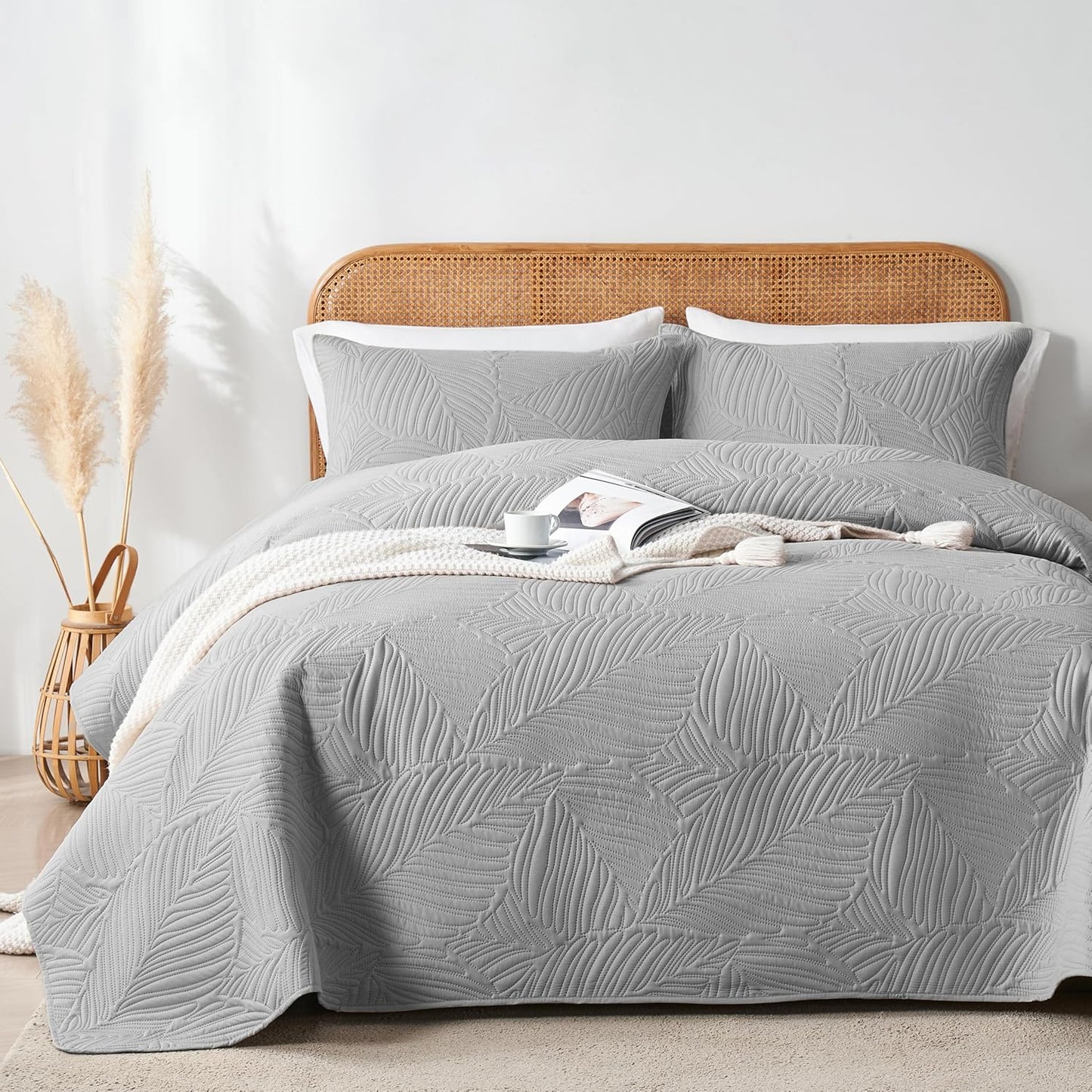 OARAGE King Quilt Bedding Set Lightweight Soft Light Grey Coverlet
