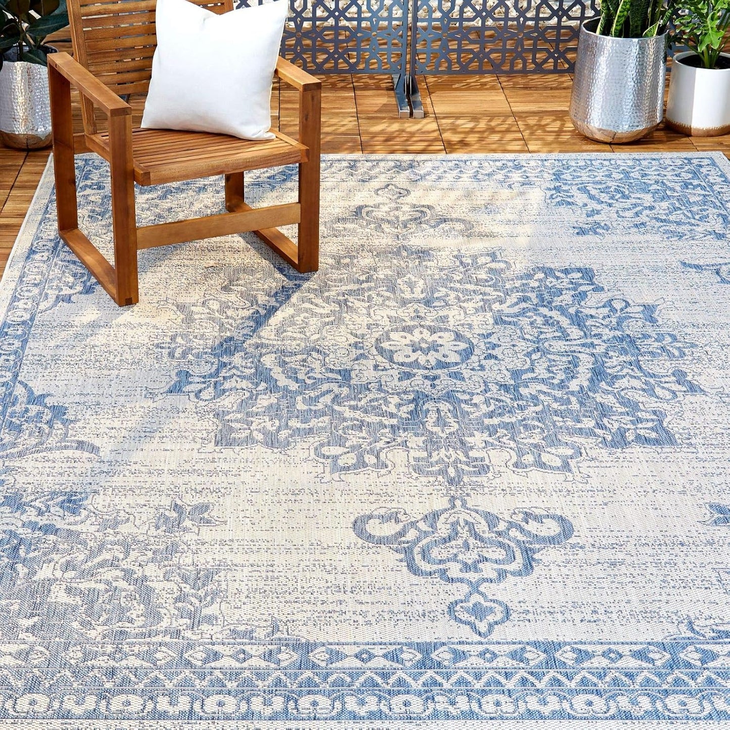 Nicole Miller Patio Country Azalea Rectangle Rug for Any Space