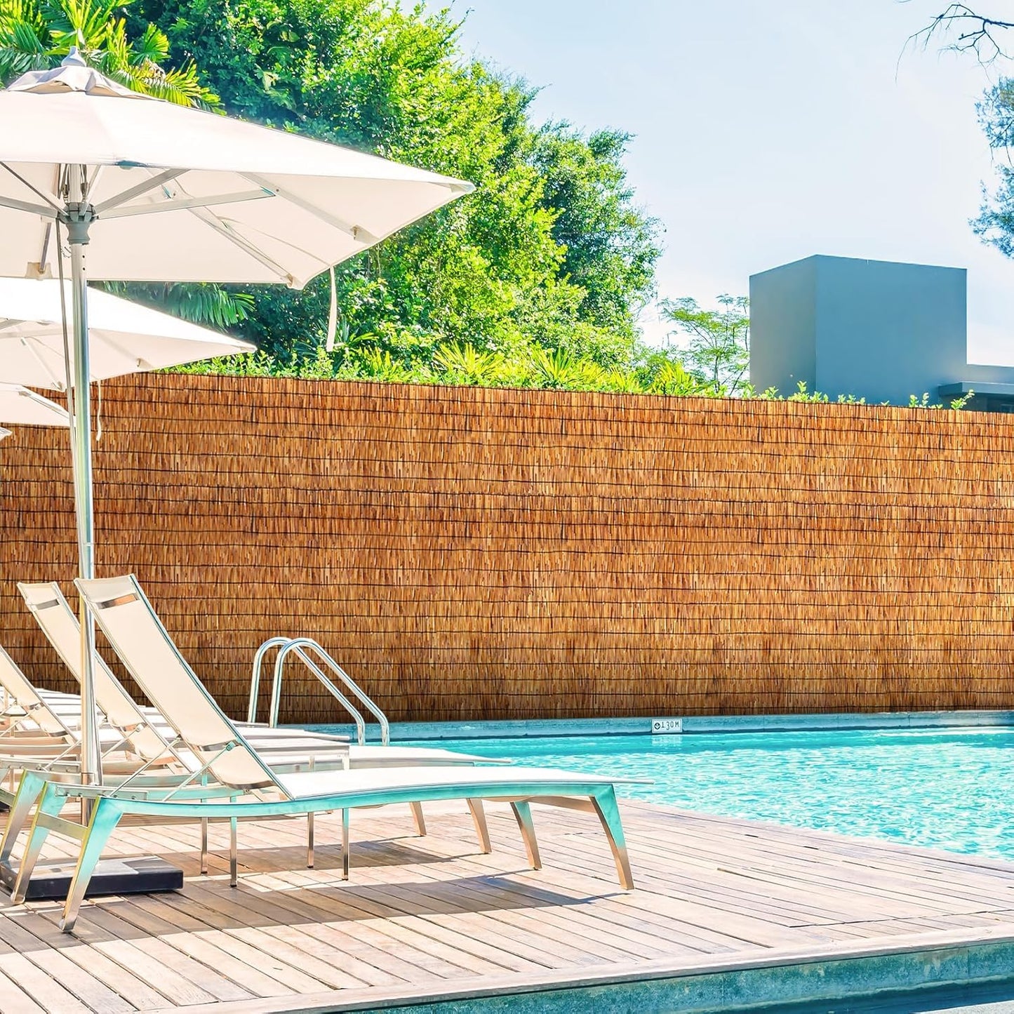 Natural Reed Fencing Rolls for Outdoor Privacy and Shade