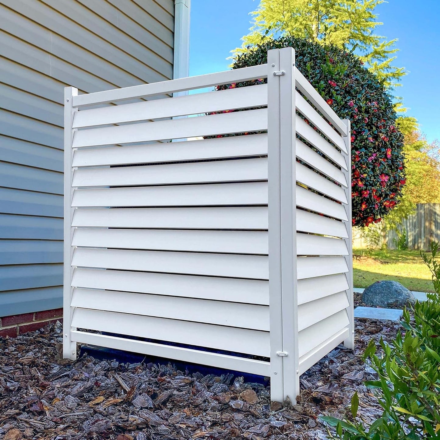 Privacy and Style: Waverly White Vinyl Privacy Screen