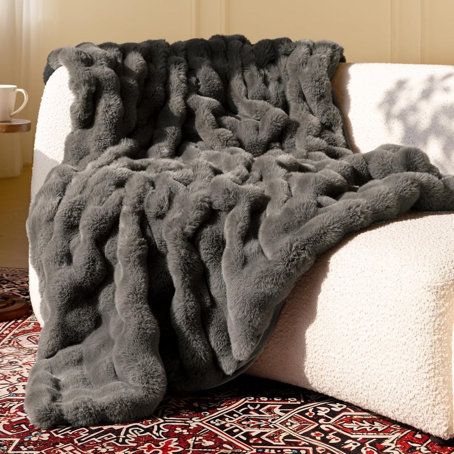 Ultra Soft Cozy Faux Fur Throw Blanket for Couch and Sofa