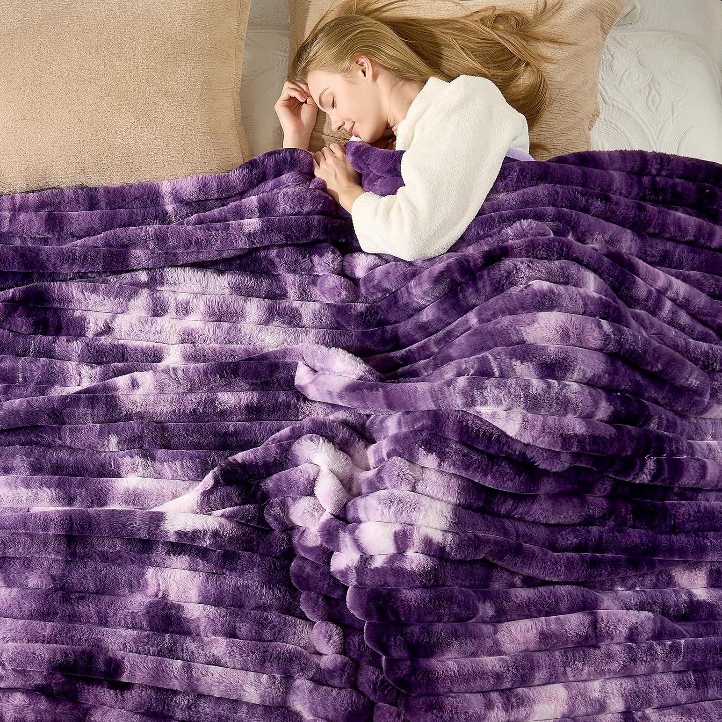Cozy Bliss Faux Fur Throw Blanket for Couch and Living Room