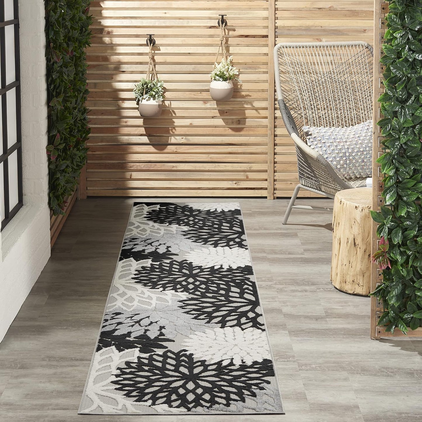 Nourison Aloha Indoor/Outdoor Black White Area Rug for Home