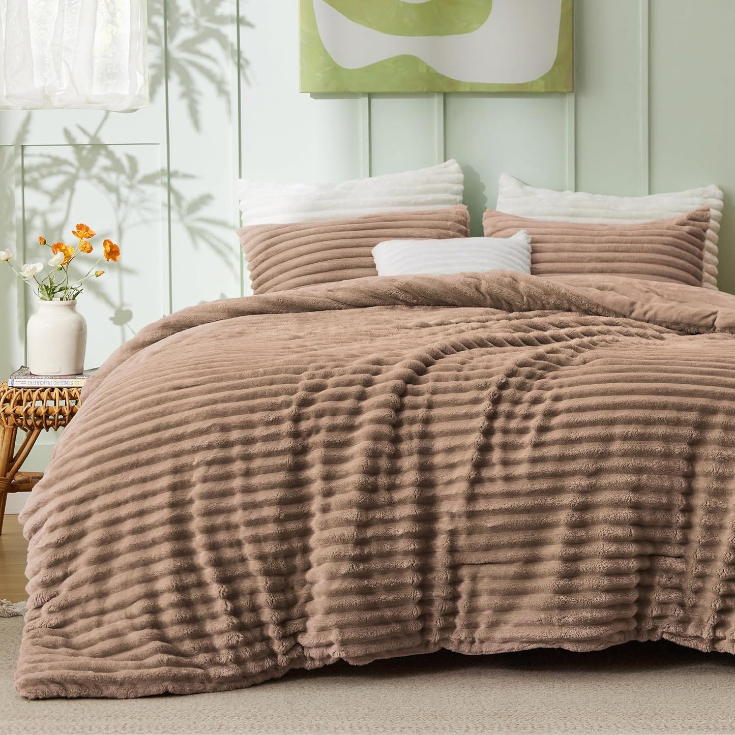 Bedsure Fluffy Comforter Set Queen - Super Soft Faux Fur Bedding