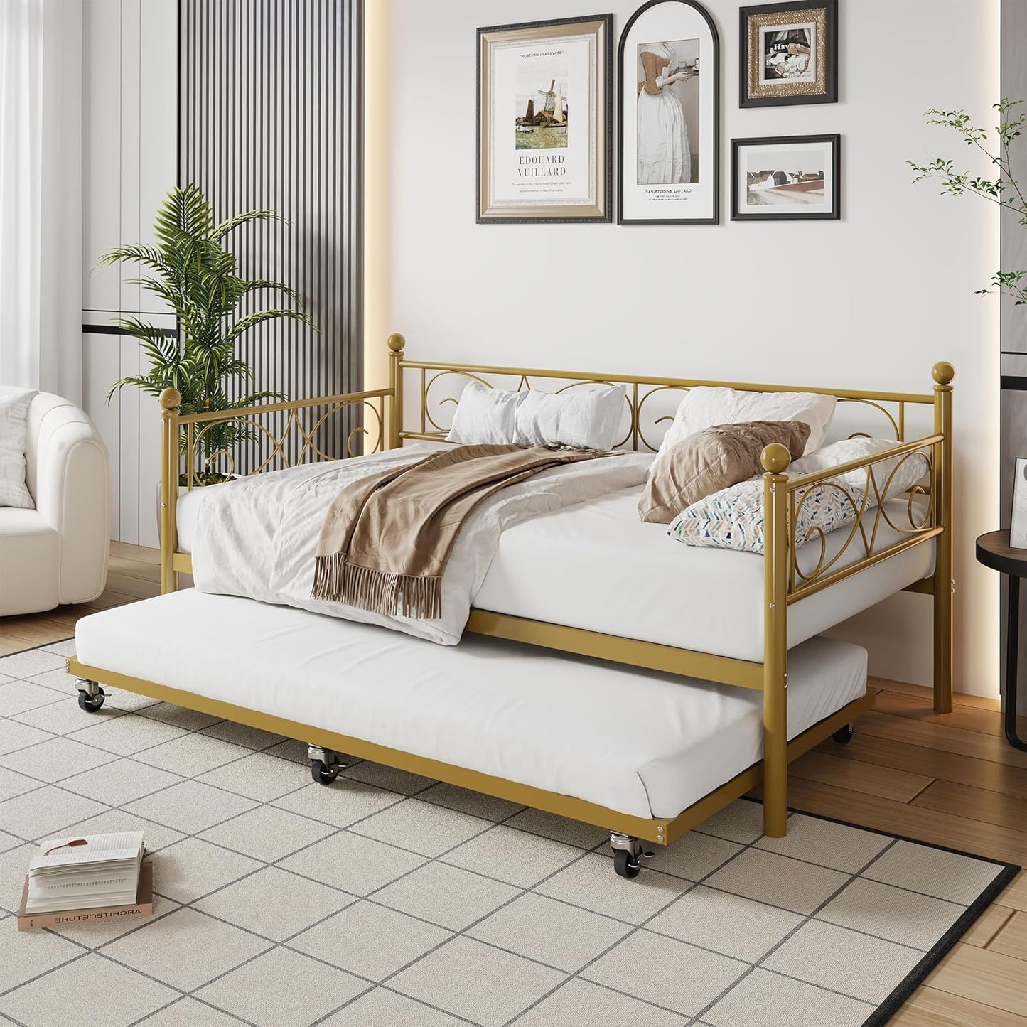 Versatile Twin Daybed with Trundle for Space-Saving Needs
