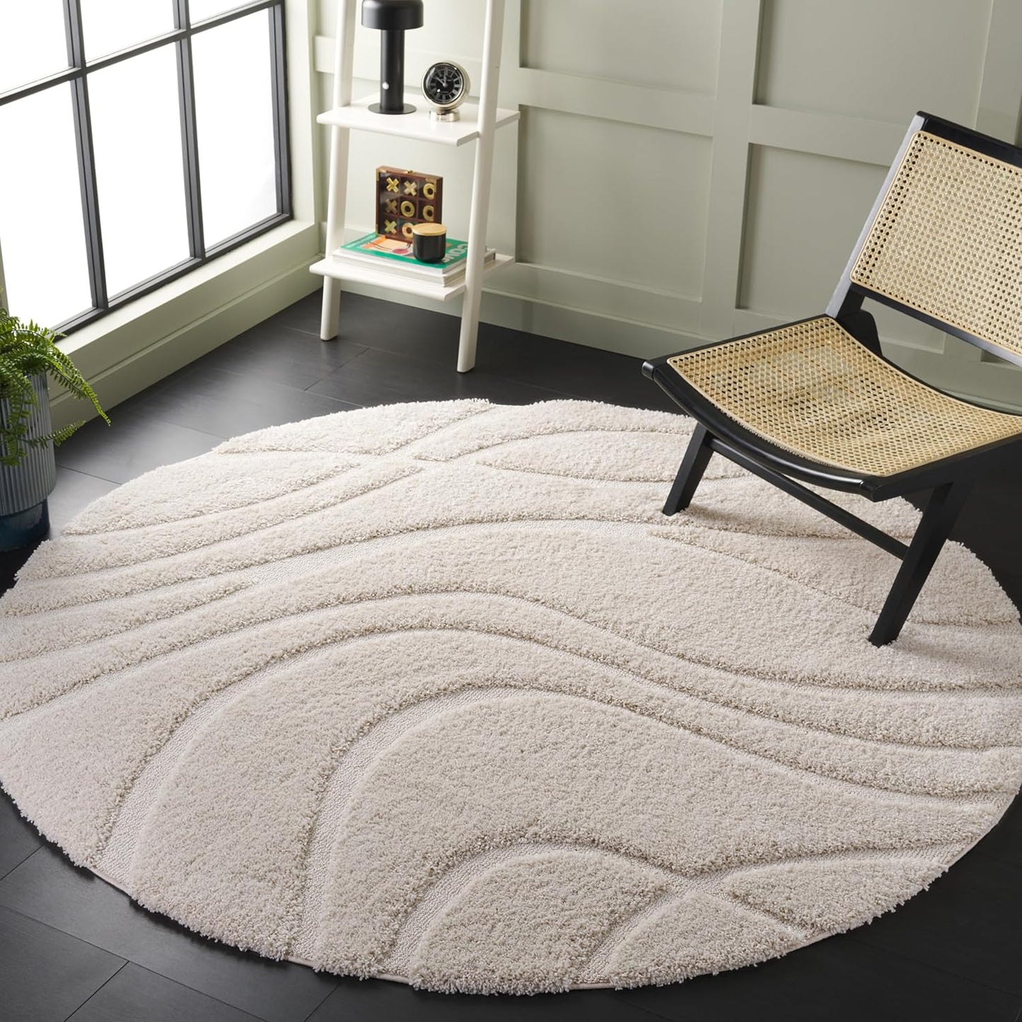 SAFAVIEH Florida Shag Collection 4ft Round Cream Area Rug