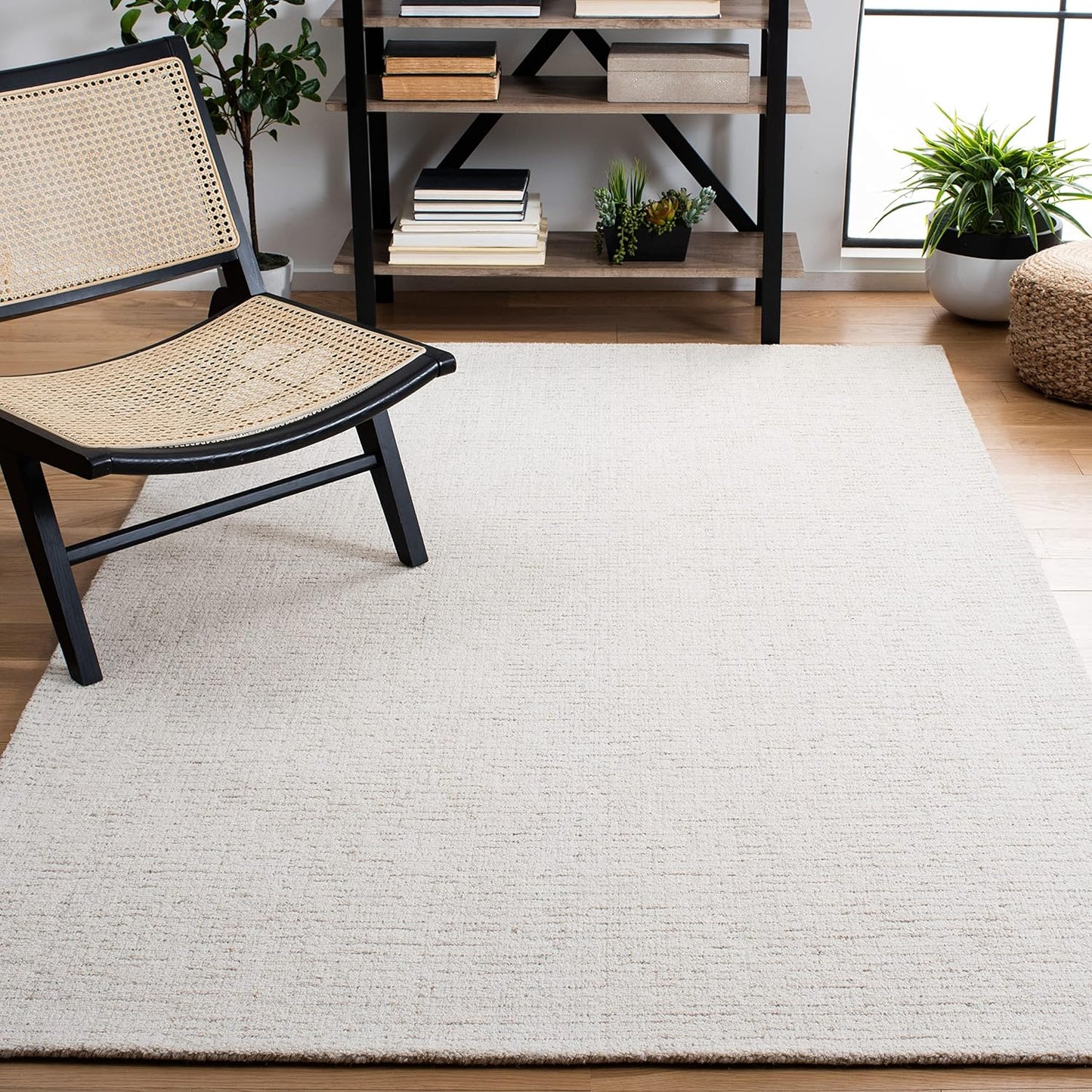 SAFAVIEH Abstract Collection Area Rug - Handmade Wool 5ft x 8ft