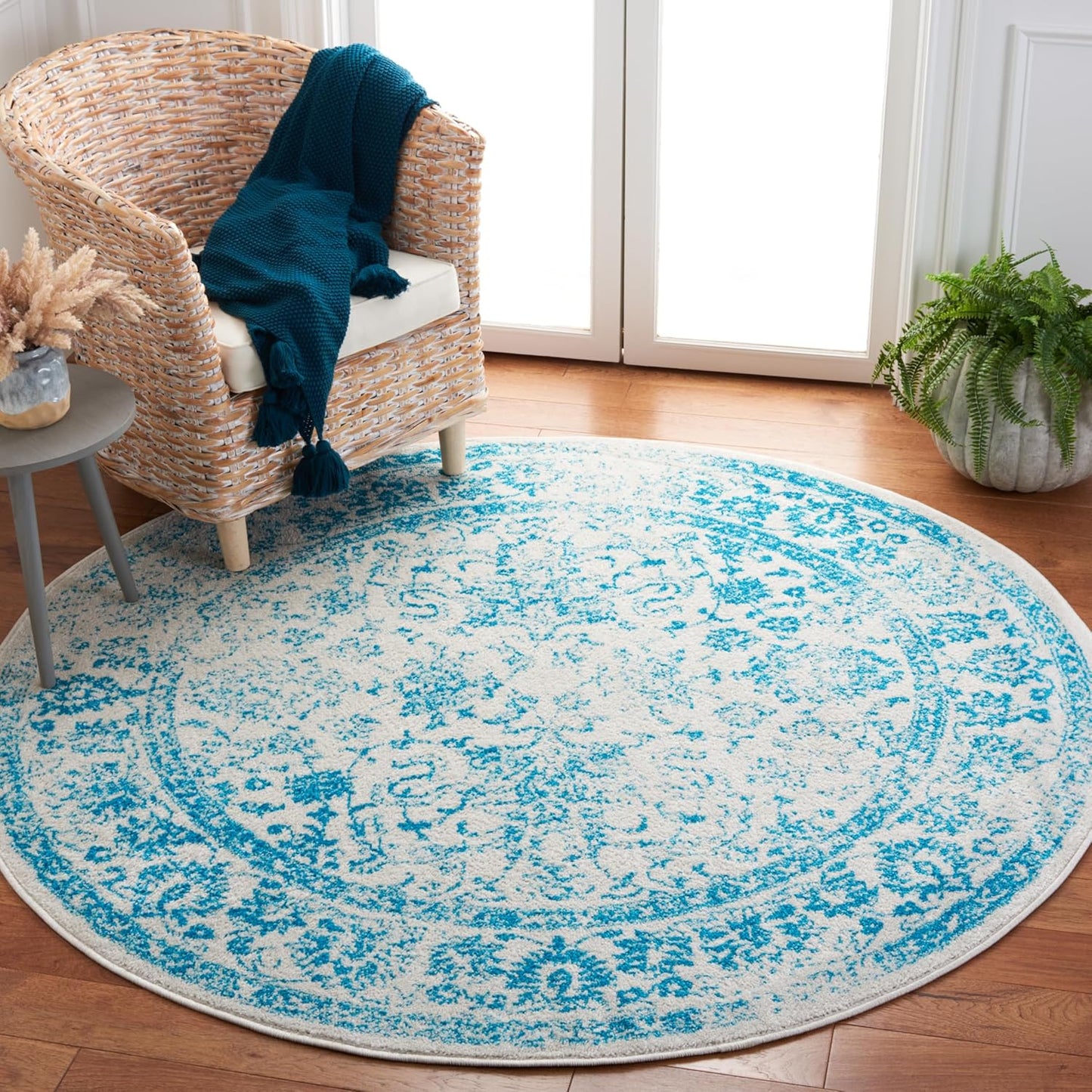 SAFAVIEH Adirondack 6ft Round Ivory Teal Area Rug for Home