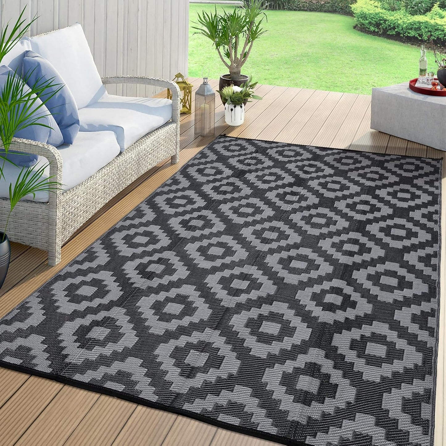 Large 9x18ft Plastic Straw Outdoor Rug for Every Season