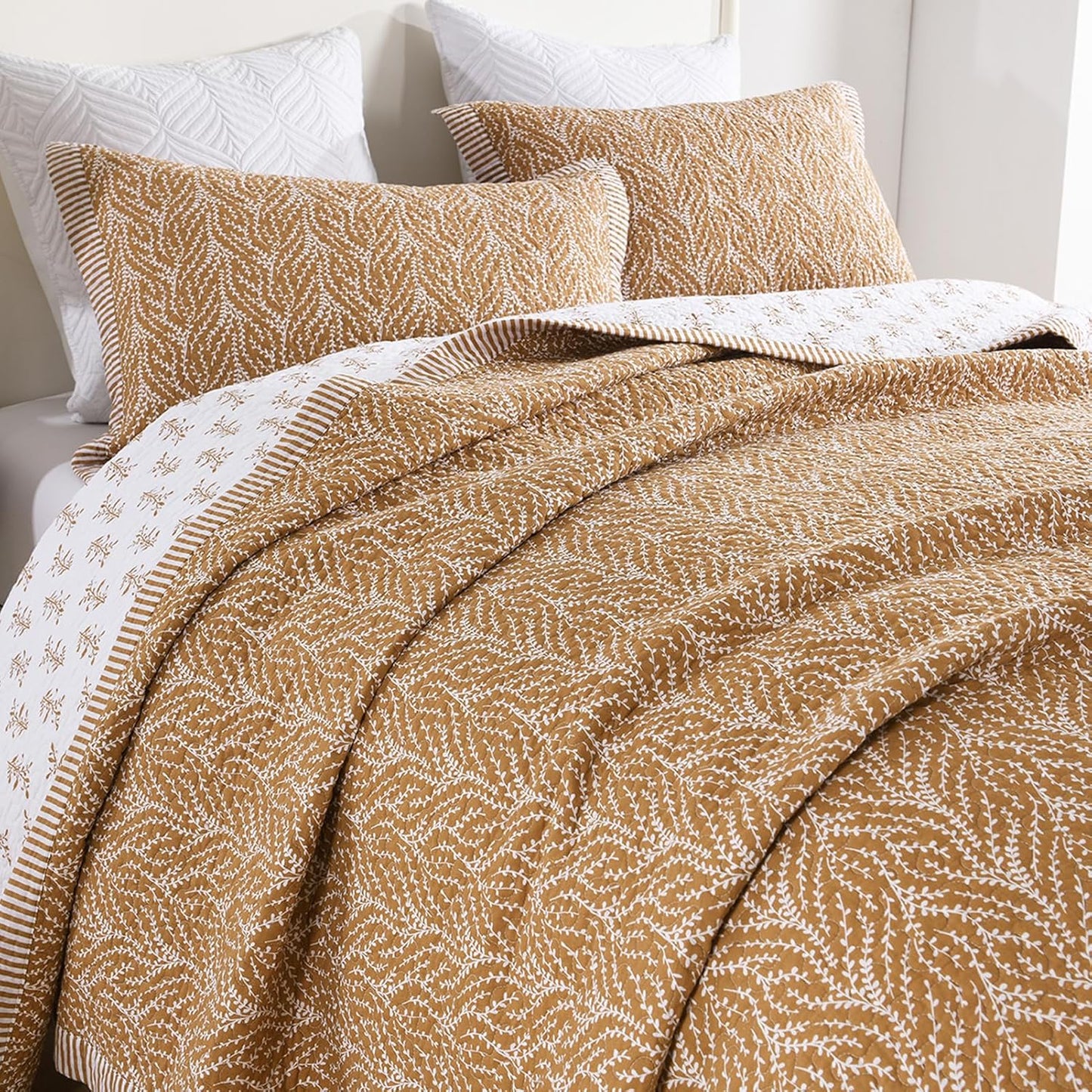 SahSahCasa Quilt Set Queen Size for All-Season Comfort