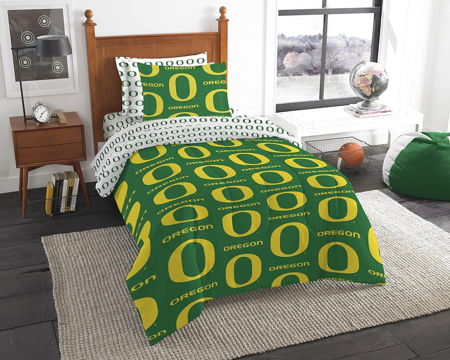 Northwest NCAA Unisex-Adult Bed in a Bag Set for Fans