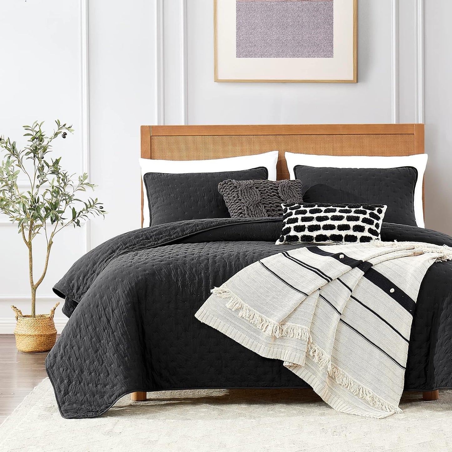 ROARINGWILD Black King Size Quilt Bedding Set for All Seasons