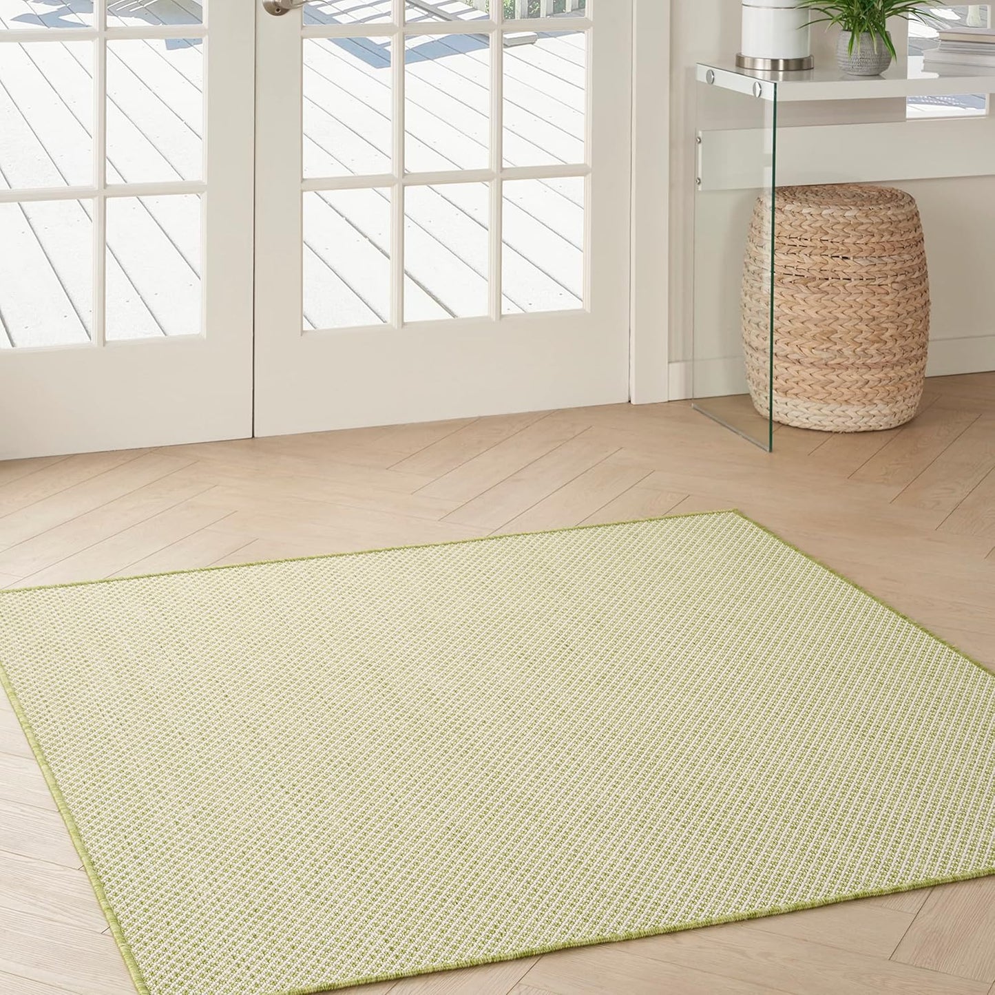 Nourison Courtyard Indoor/Outdoor Ivory Green 5ft Square Area Rug
